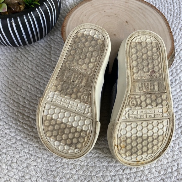 GAP faux suede & wool sneakers - Picture 7 of 7